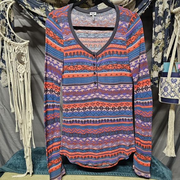 3/$25 Splendid | Waffle Knit Long Sleeve Thermal Top size Medium - Picture 4 of 10